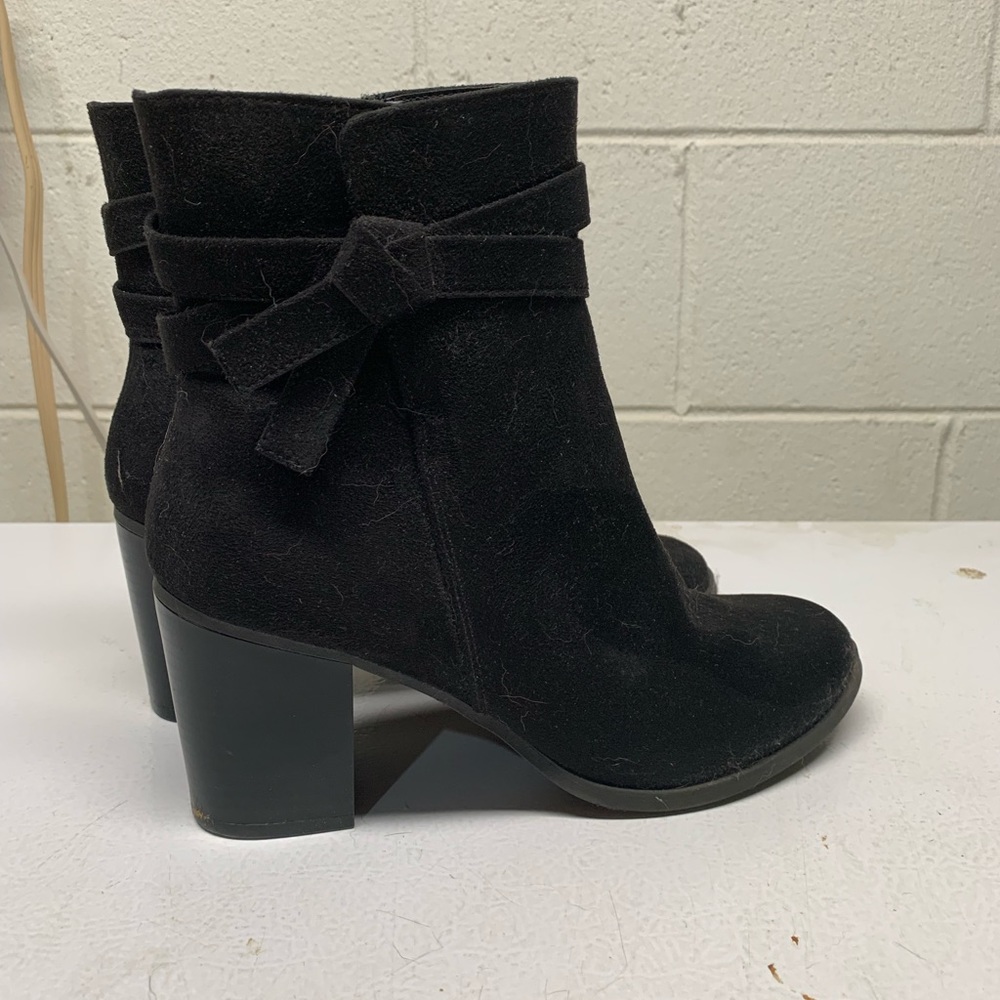 AE black boots